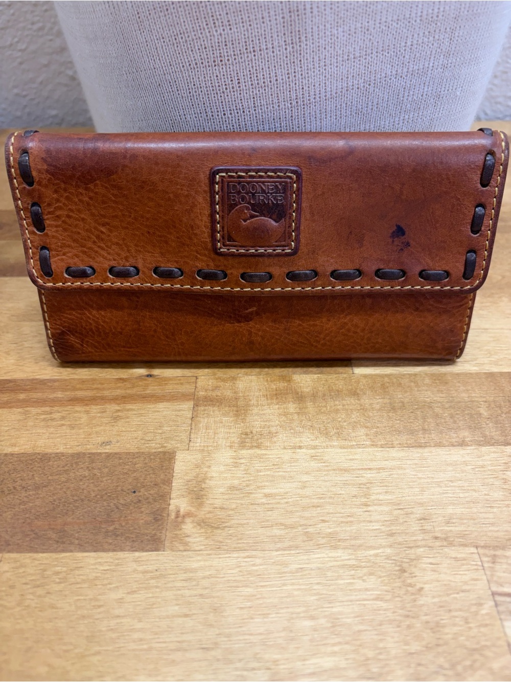 Dooney & Bourke Florentine Leather Whipstitch Continental Clutch Wallet Tan - Picture 2 of 10